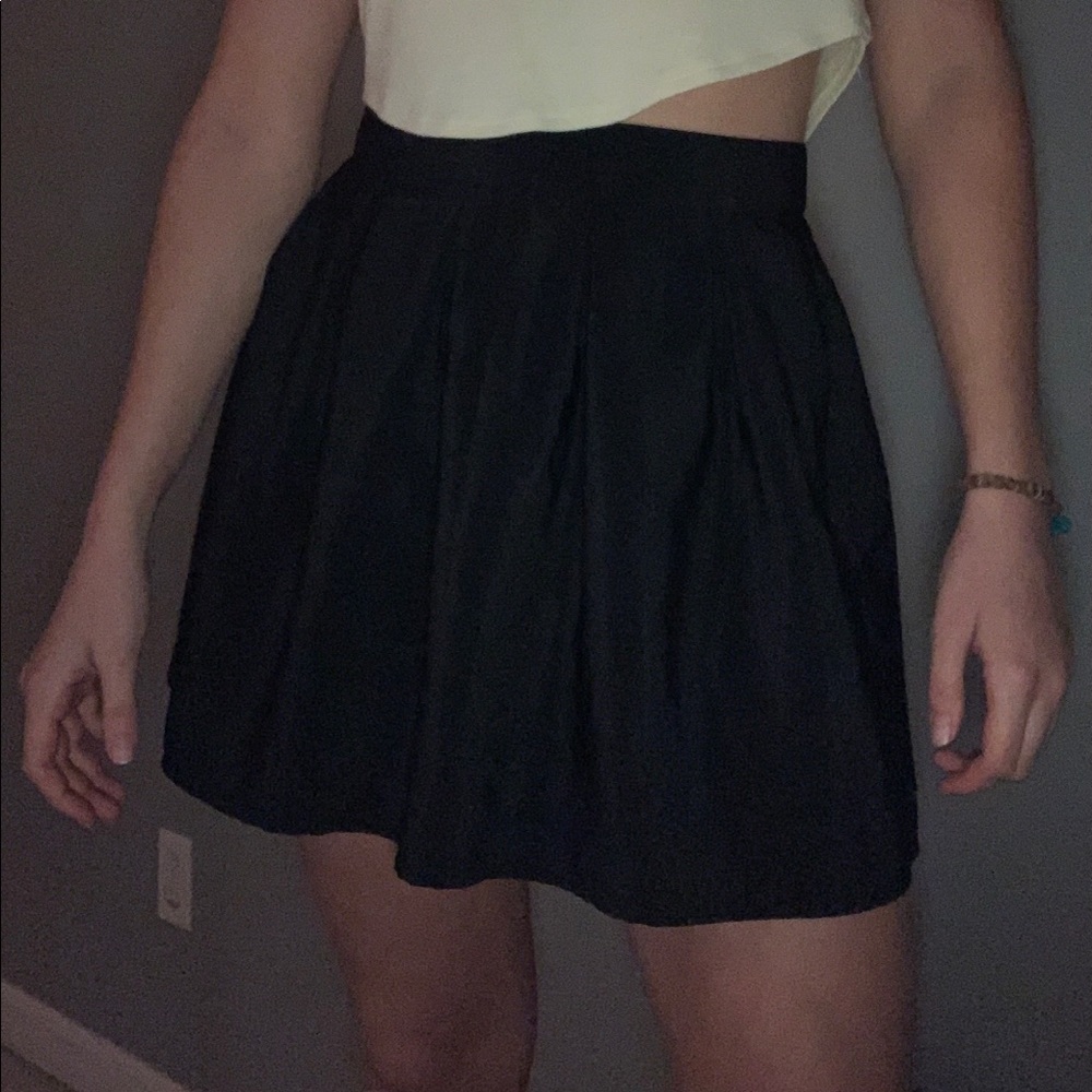 Black Pleaded Skirt